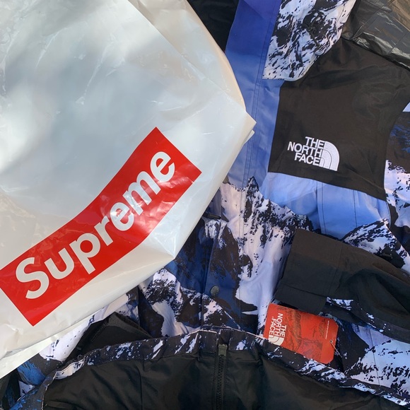 THE NORTH FACE / SUPREME MOUNTAIN PARKA - Picture 6 of 7